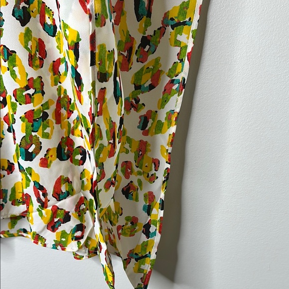 Caramela Whitley Multicolor Abstract Print Oversized Top Size Medium NWT - Picture 4 of 12